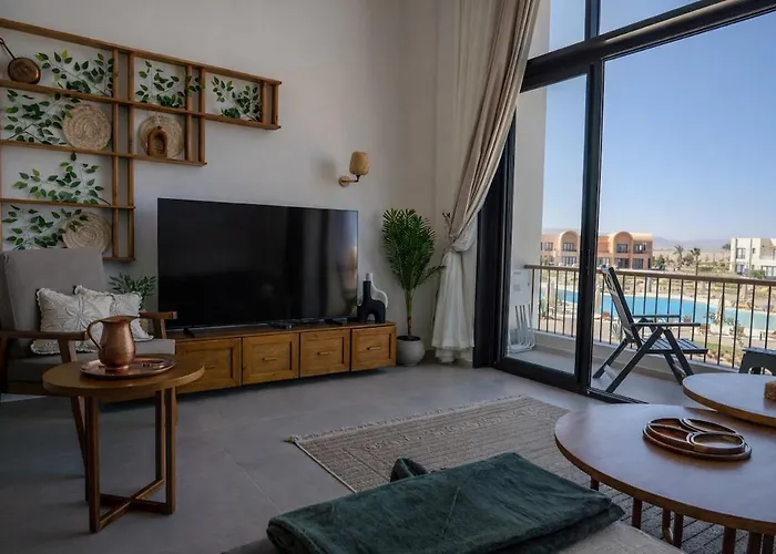 Signature Kamaran Duplex 1 Bed Pool & Views Hurghada