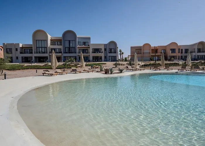 Signature Kamaran Duplex 1 Bed Pool & Views *